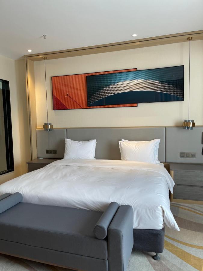 Holiday Inn Express Ulanqab Jining By Ihg Exterior foto